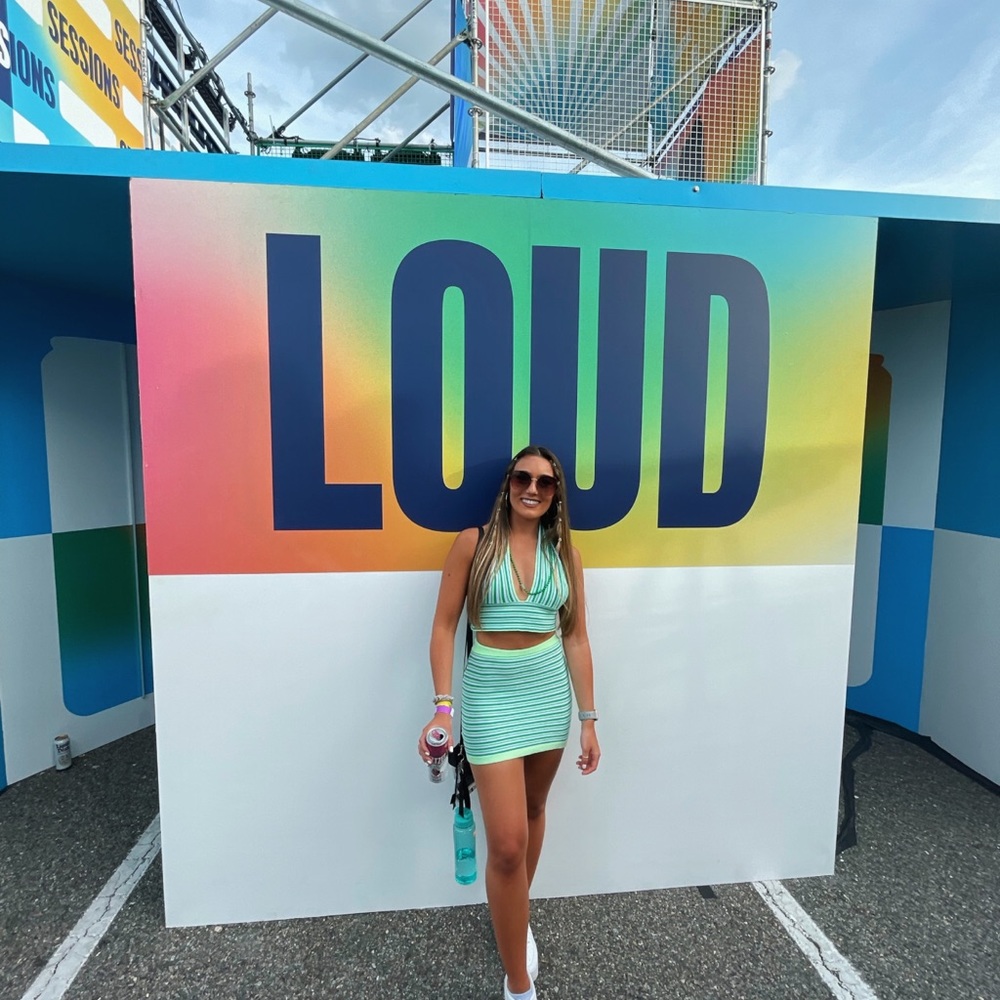 Two Piece Set - image 4